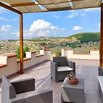 Chiara Tatil Evi *