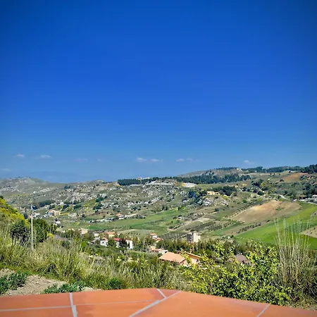 Chiara Holiday home *